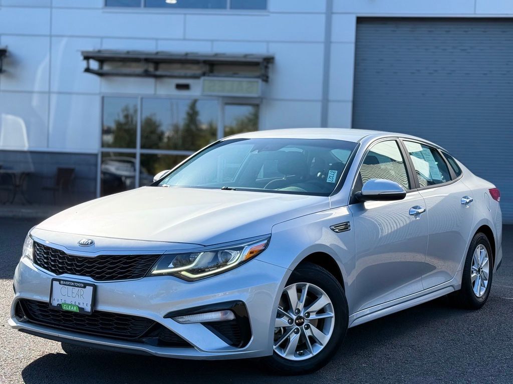 Sparkling Silver 2019 Kia Optima Sedan Front-Wheel Drive 6-Speed Automatic