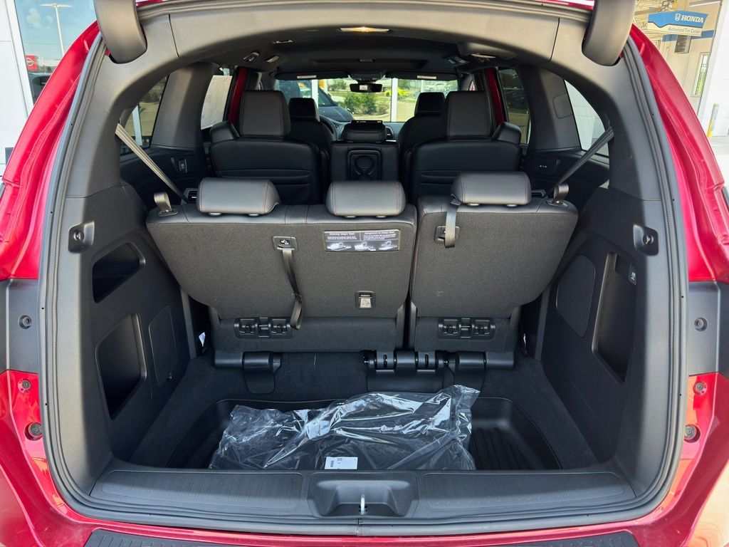 2026 Honda Odyssey Sport-L Red at Community Honda