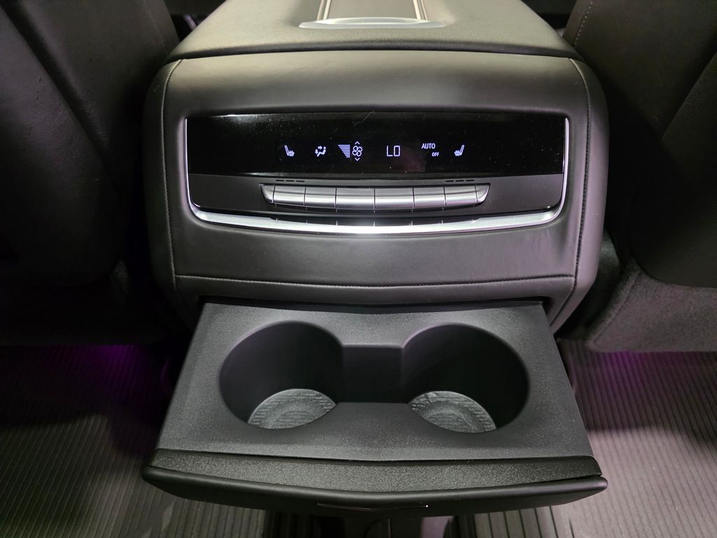2023 Cadillac Escalade ESV Sport Platinum