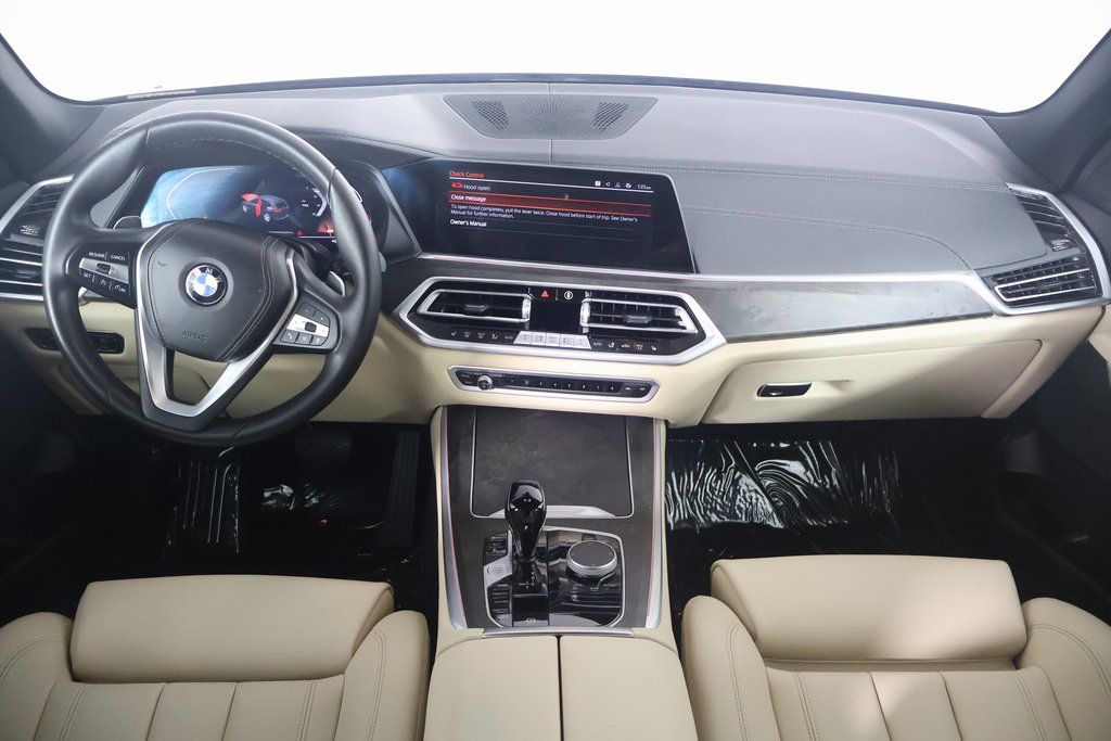 2022 BMW X5 sDrive40i 8