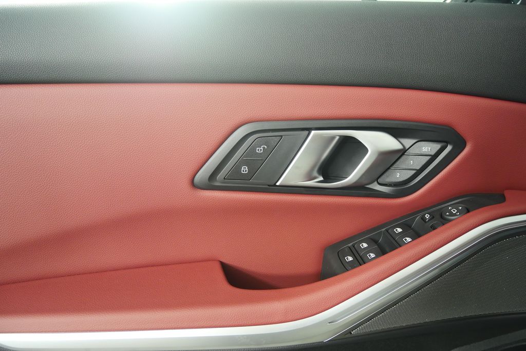 Thumbnail: 2025 BMW 3 Series - 8
