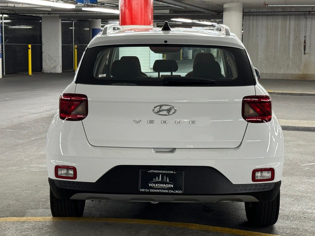 2022 Hyundai Venue SEL 31