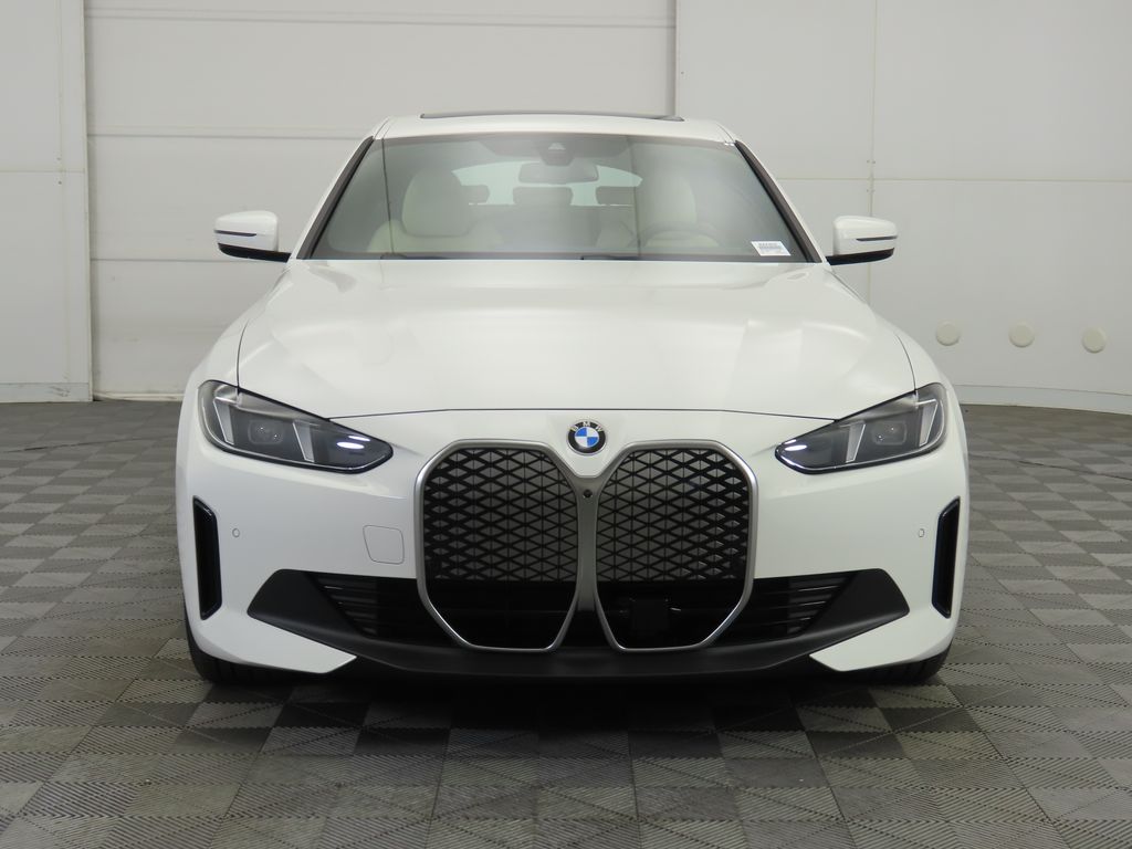 Thumbnail: 2026 BMW i4 - 2