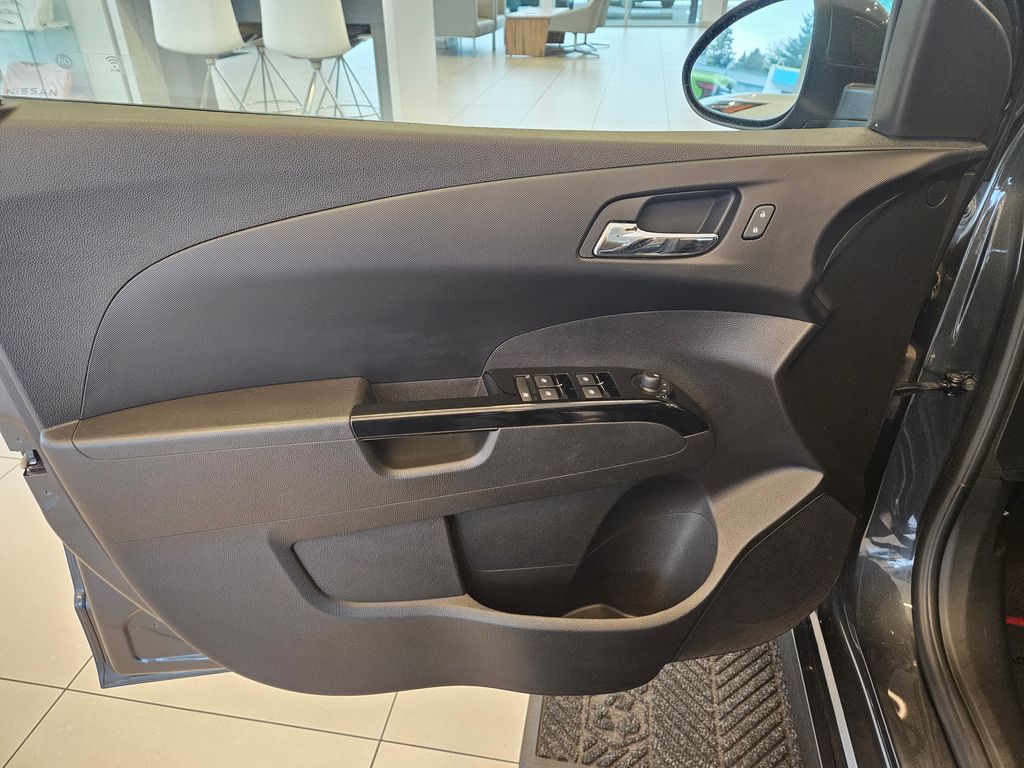 2020 Chevrolet Sonic LT