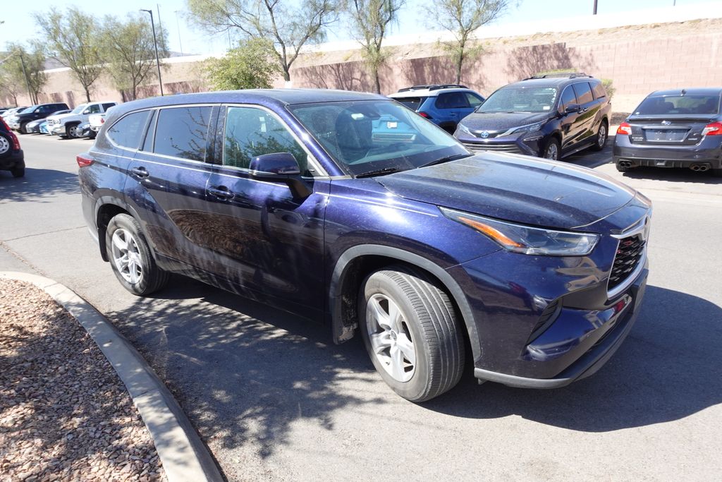 Used 2021 Toyota Highlander SUV