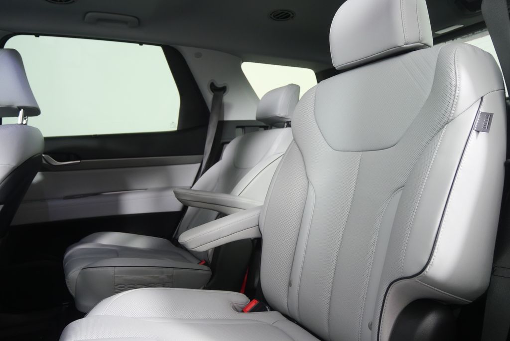 Thumbnail: 2025 Hyundai Palisade - 15