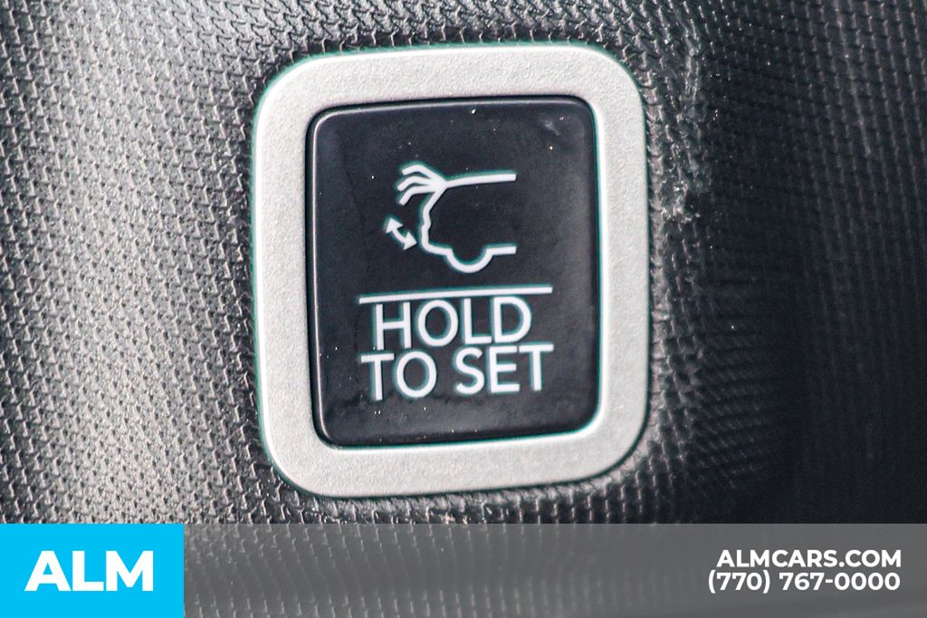 Used 2025 Black Jeep Altitude / MT Certified image 24