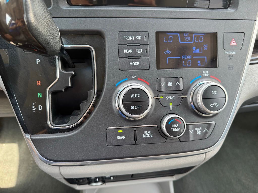Used Car 2015 Toyota Sienna  L For Sale Under $20,000 In Georgetown, Texas