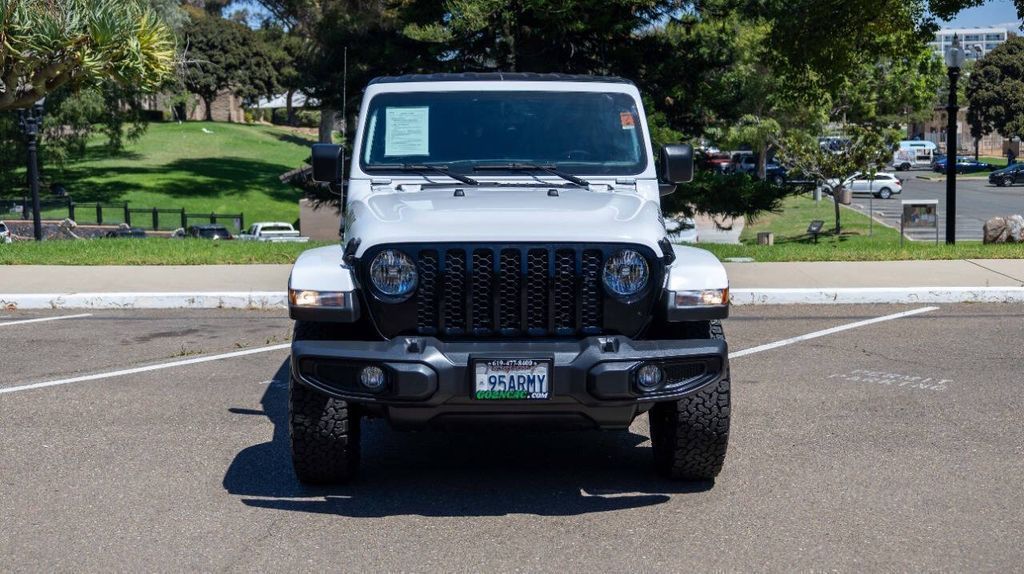 Used 2023 Jeep Gladiator Willys 4D Crew Cab