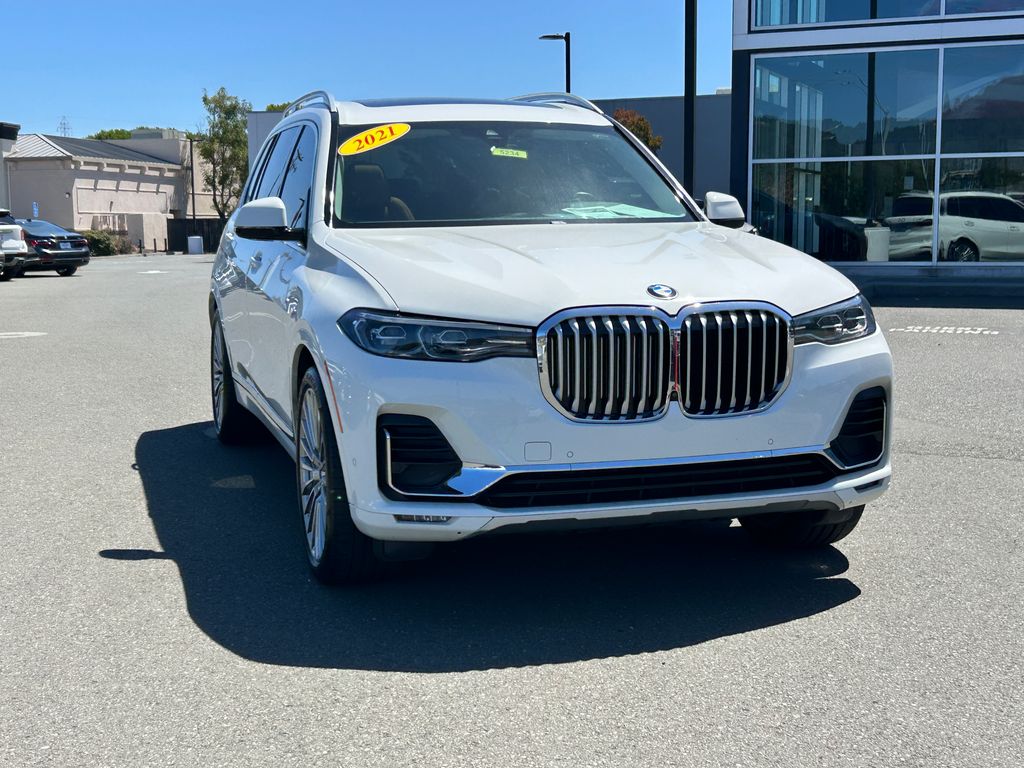 Thumbnail: 2021 BMW X7 - 7