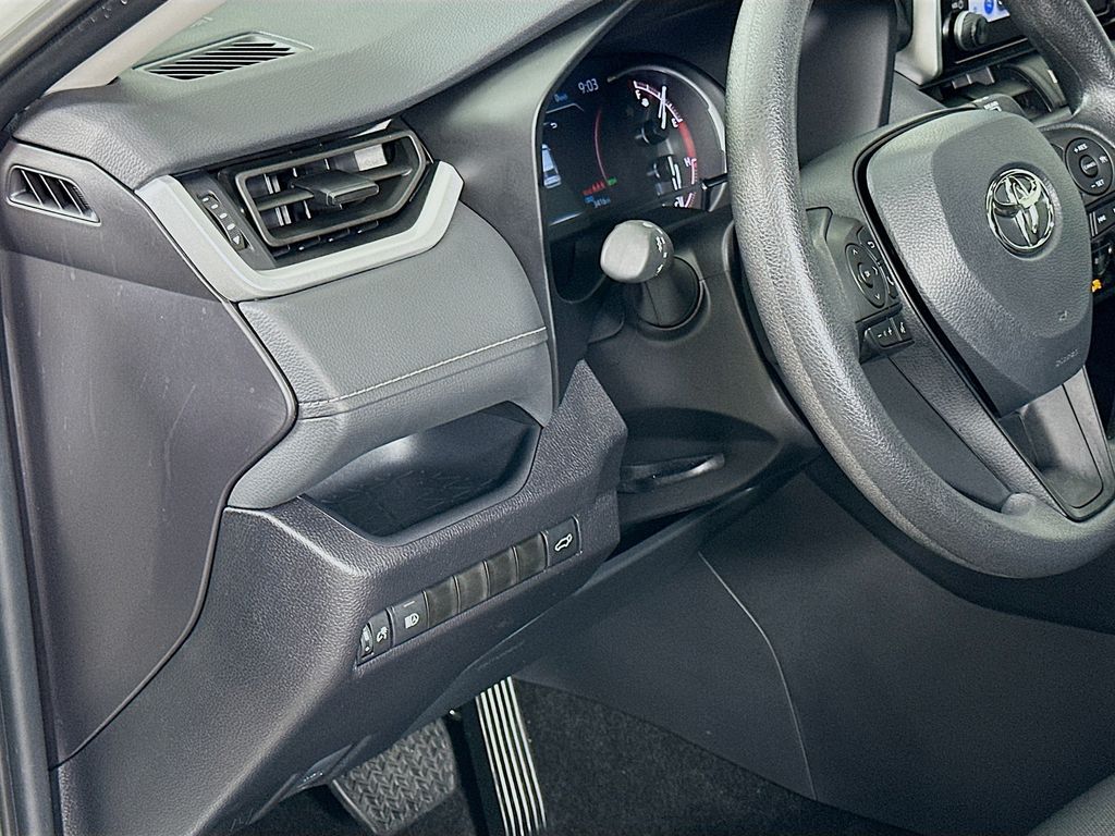 Thumbnail: 2025 Toyota RAV4 - 10