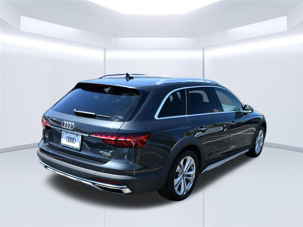 Thumbnail: 2023 Audi A4 - 10