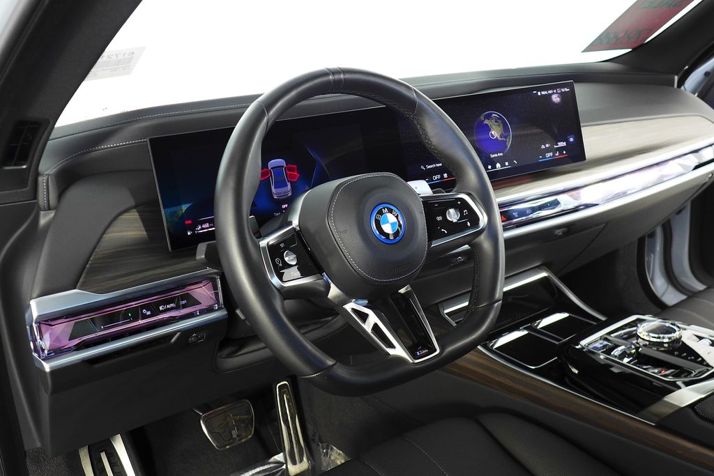 Thumbnail: 2024 BMW 7 Series - 30