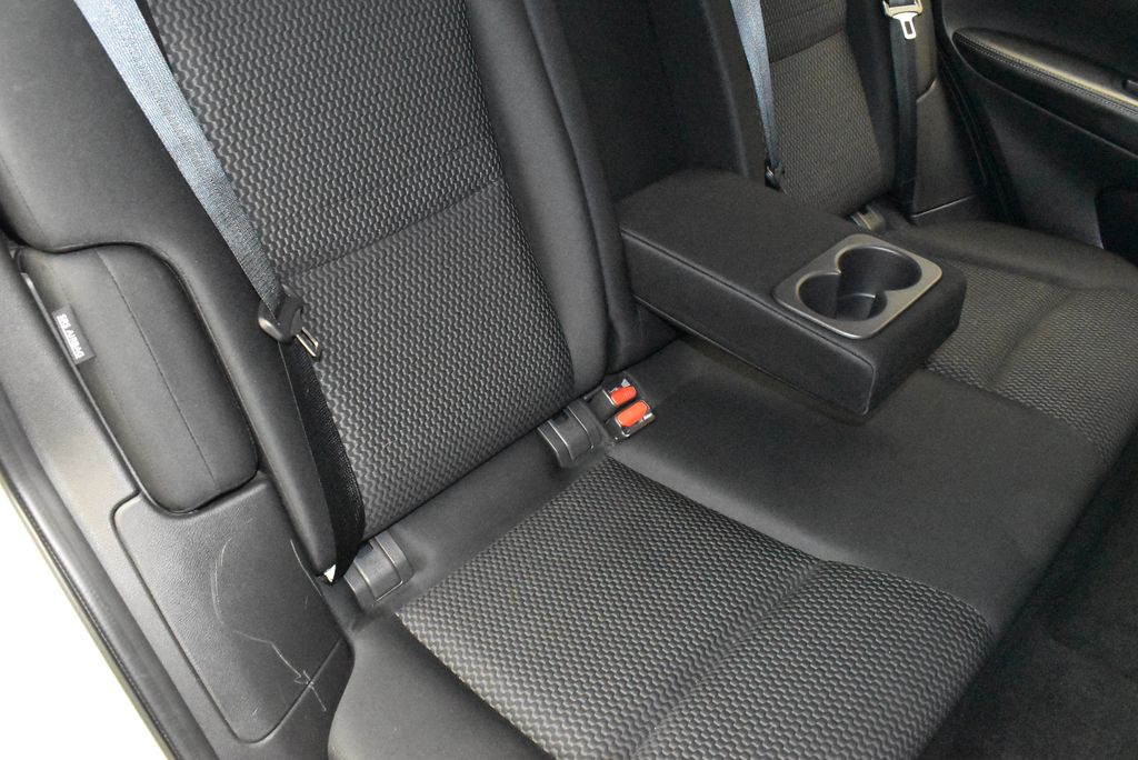 2021 Nissan Rogue Sport S 29