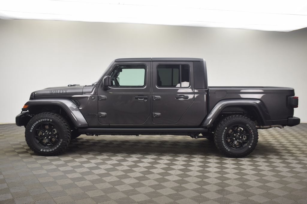 new 2026 Jeep Gladiator car, priced at $47,570