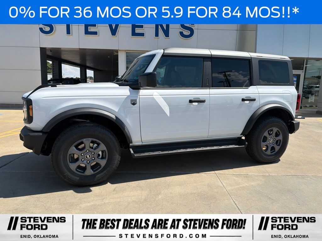 Oxford White 2026 Ford Bronco SUV / Crossover Four-Wheel Drive Automatic