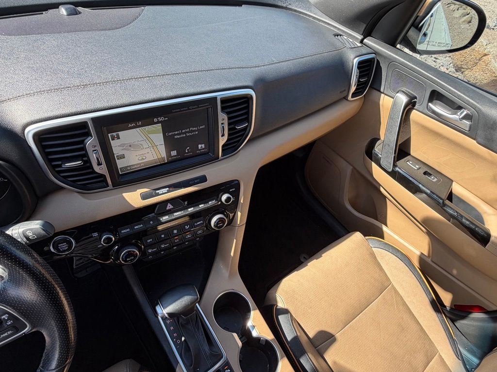 Used 2018 Brown Kia SX image 18