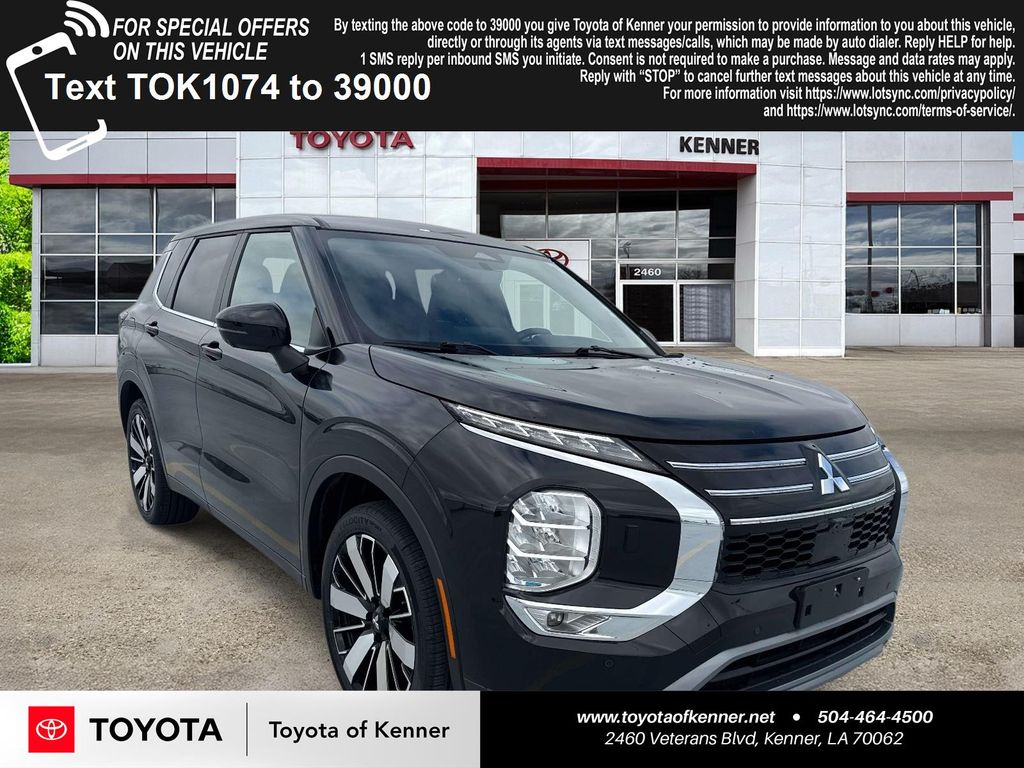 2025 Mitsubishi Outlander - 0