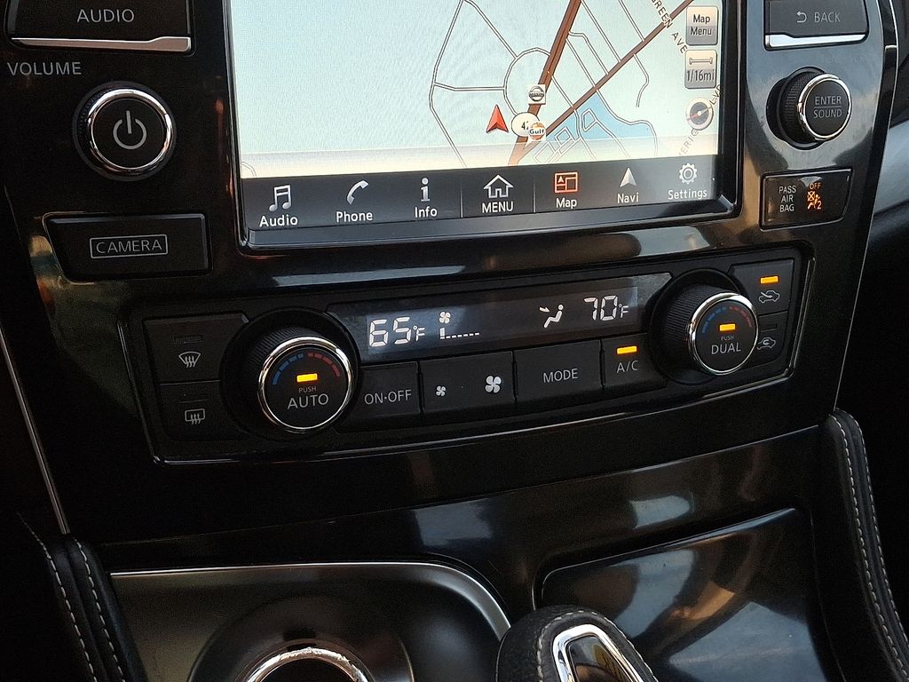 Thumbnail: 2018 Nissan Maxima - 16