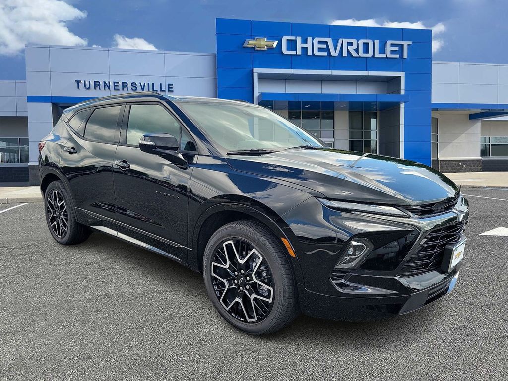 Thumbnail: 2025 Chevrolet Blazer - 2