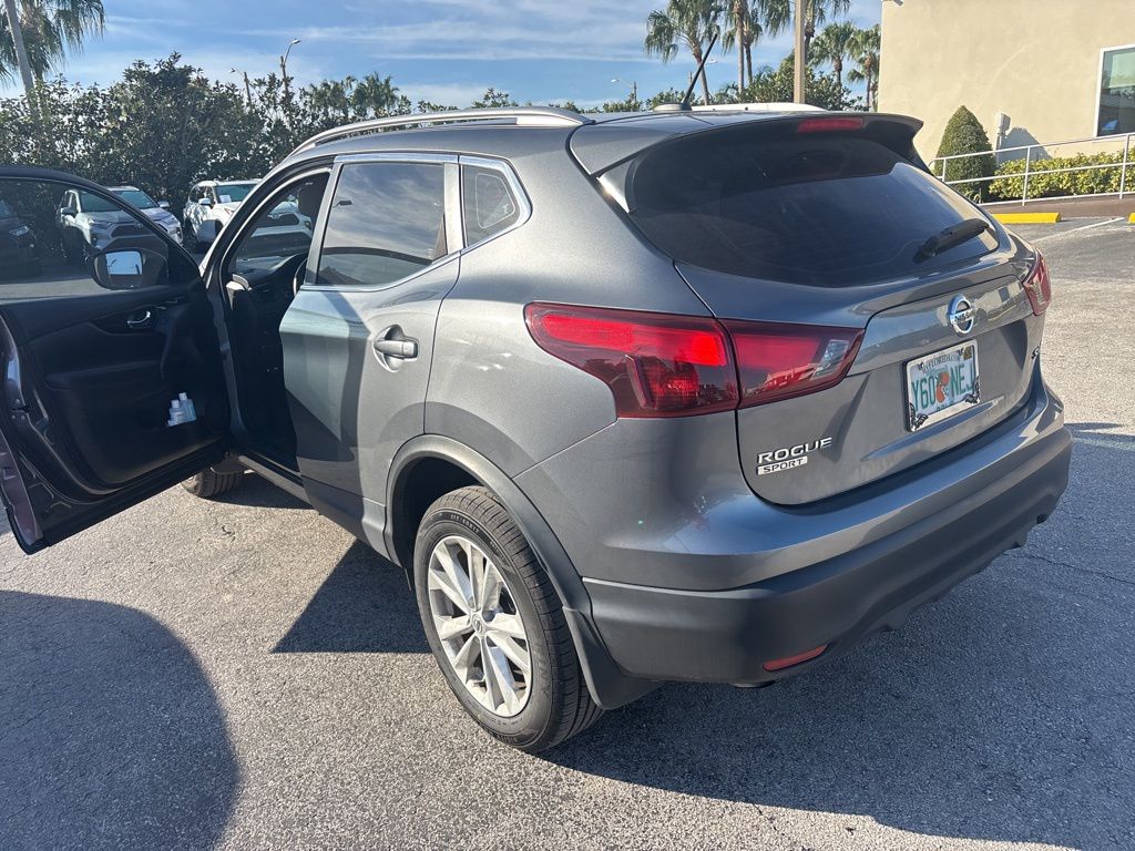 2018 Nissan Rogue Sport SV 4