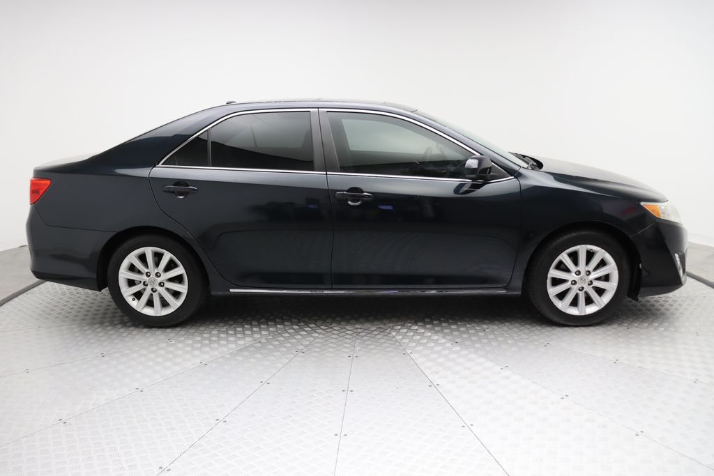 2014 Toyota Camry XLE 7