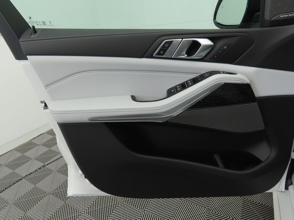 Thumbnail: 2026 BMW X5 - 24