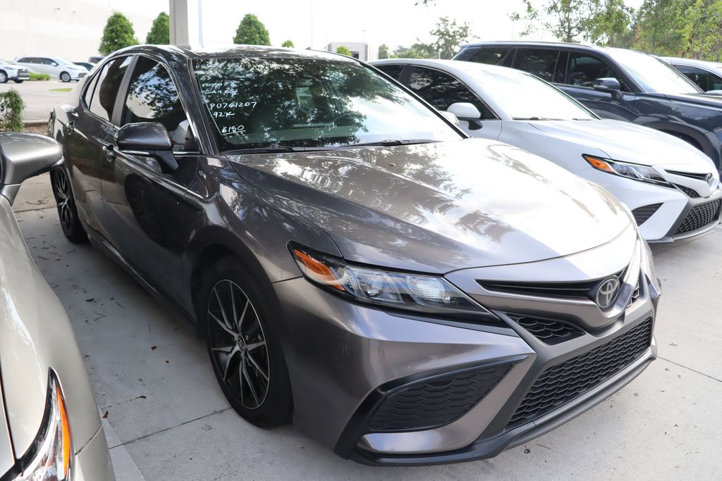 2023 Toyota Camry SE 6