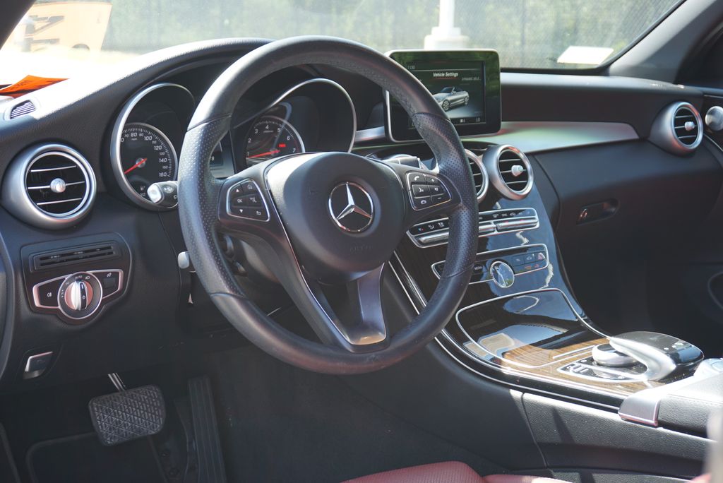Thumbnail: 2017 Mercedes-Benz C-Class - 10