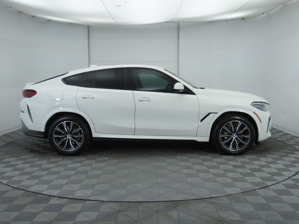 Thumbnail: 2022 BMW X6 - 4