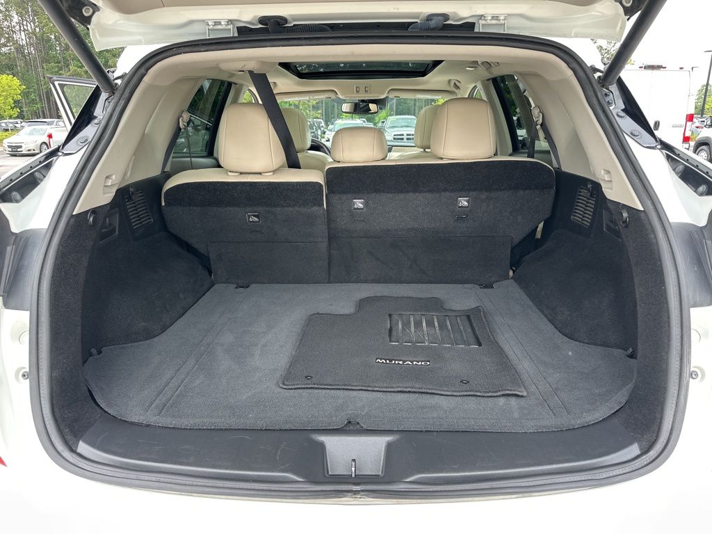 2023 Pearl White Tricoat Nissan Murano SL FWD SUV