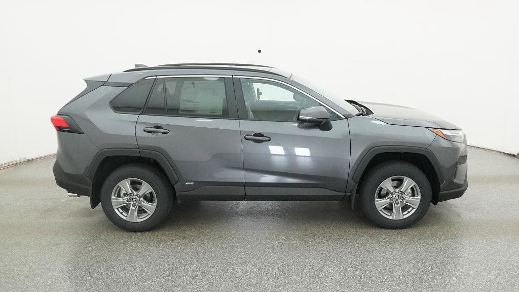 Thumbnail: 2025 Toyota RAV4 - 22
