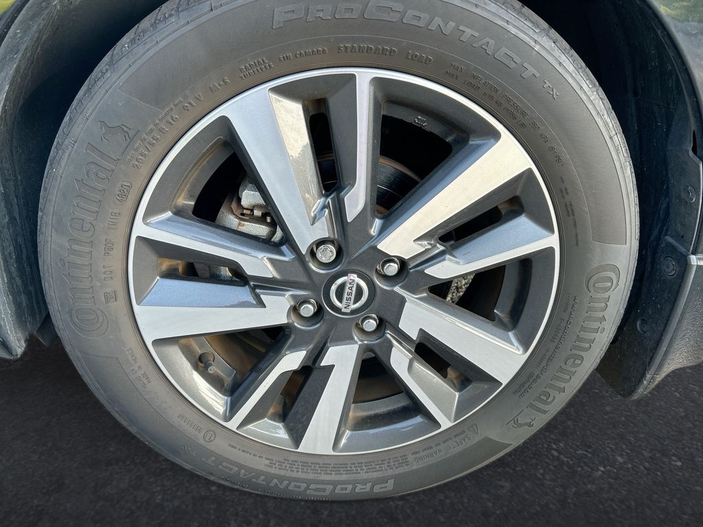 Thumbnail: 2021 Nissan Versa - 10