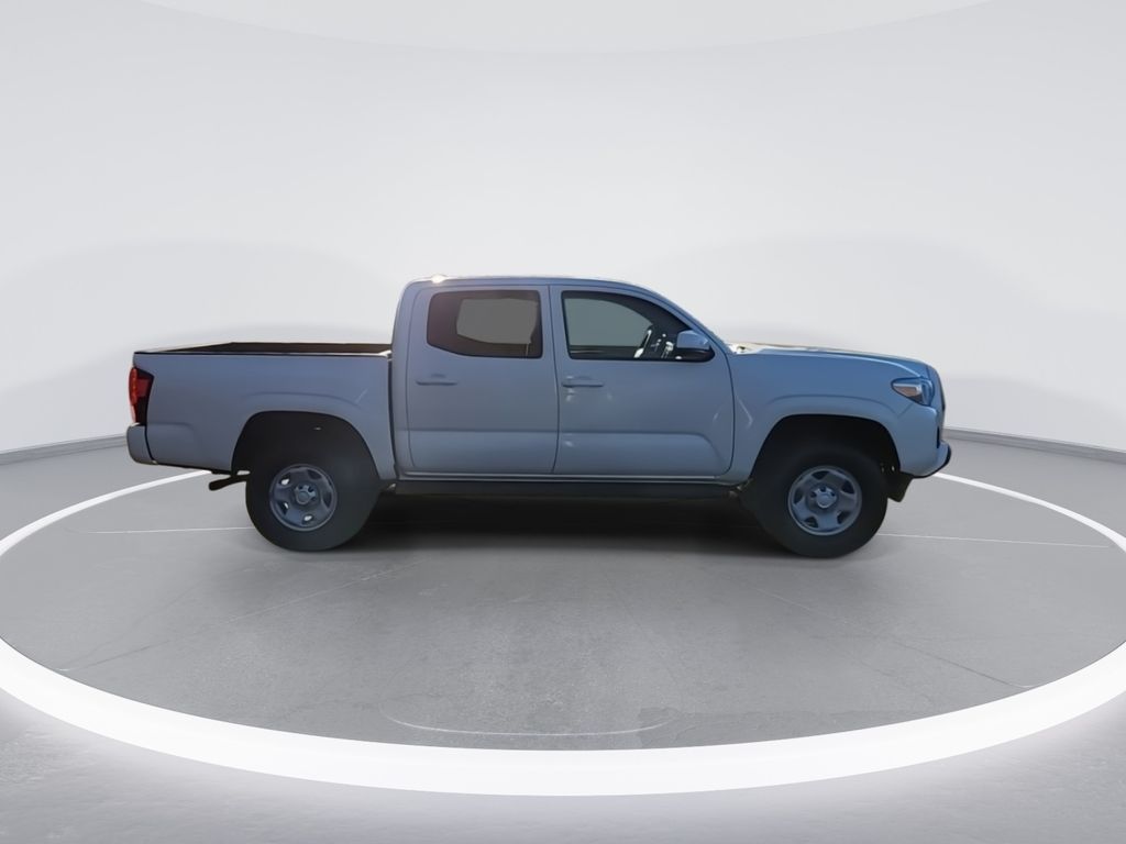 2022 Toyota Tacoma SR 9