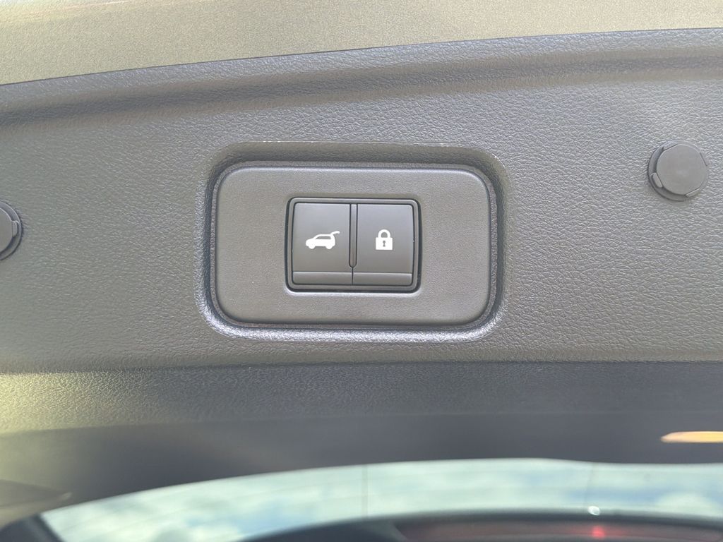 Used 2025 Nissan Pathfinder SUV