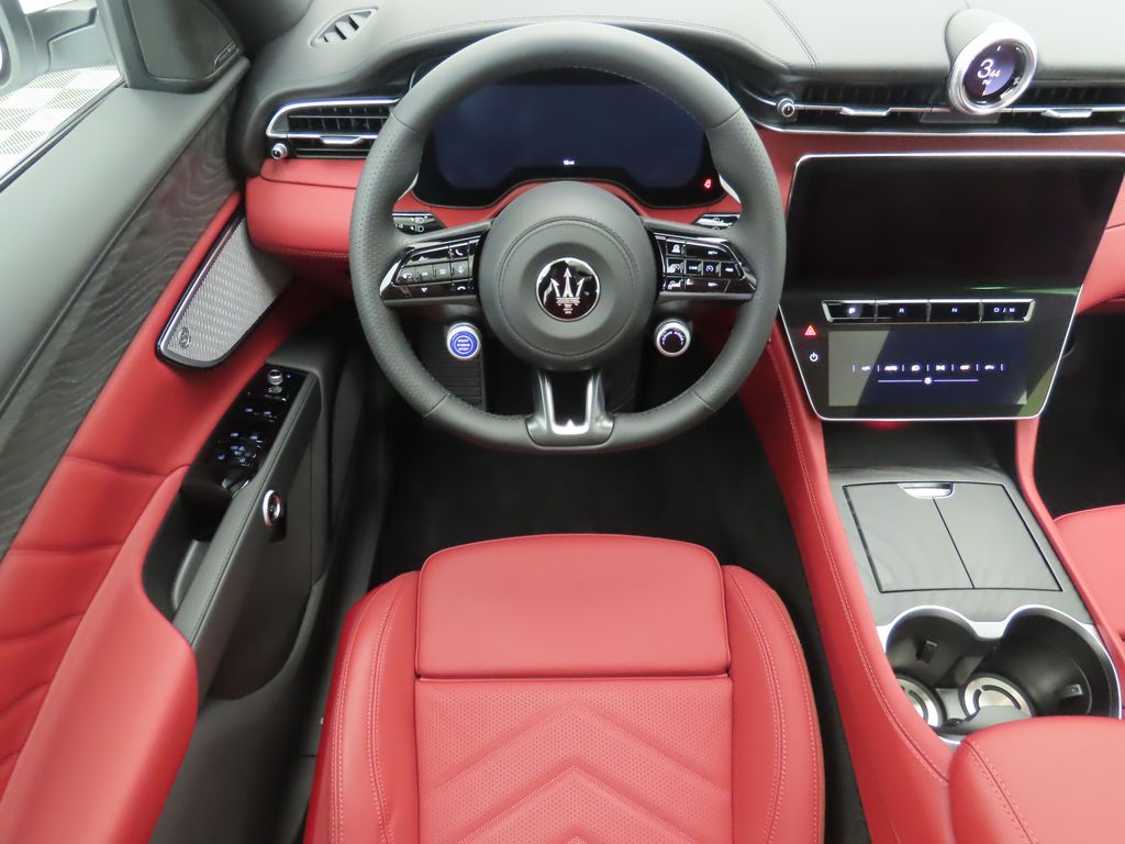 Thumbnail: 2025 Maserati Grecale - 10