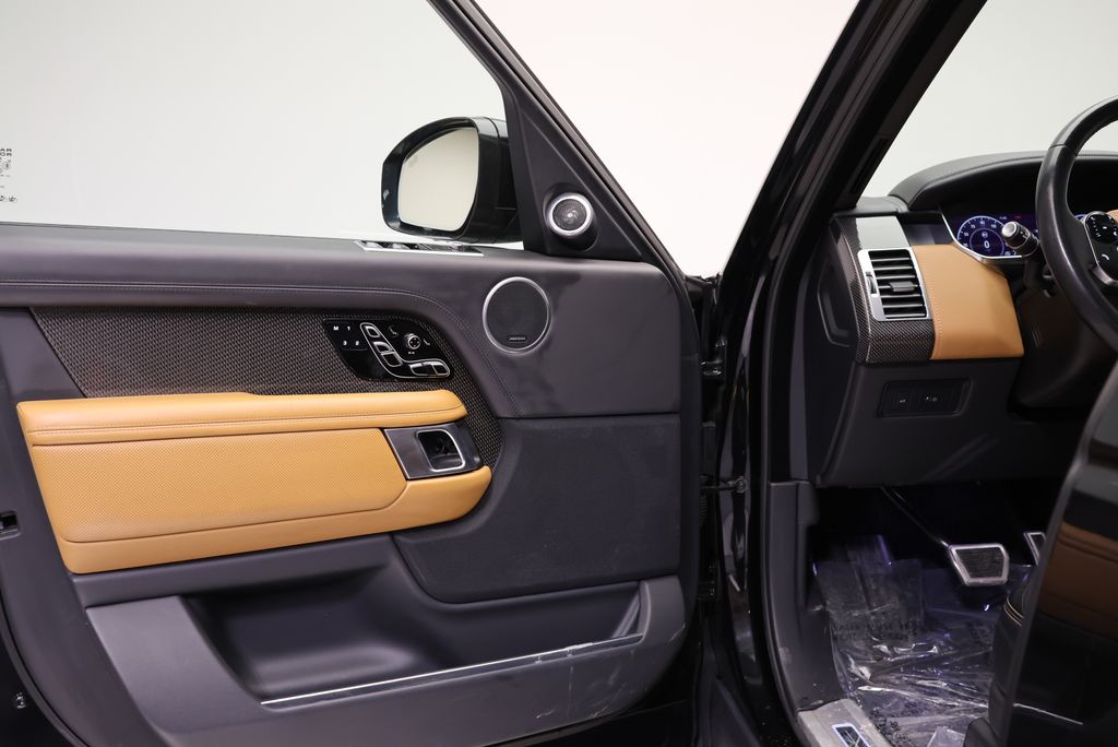 Thumbnail: 2019 Land Rover Range Rover - 26