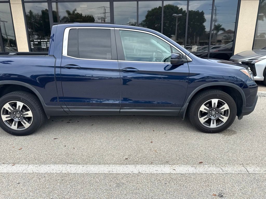 Used 2017 Blue Honda RTL image 13