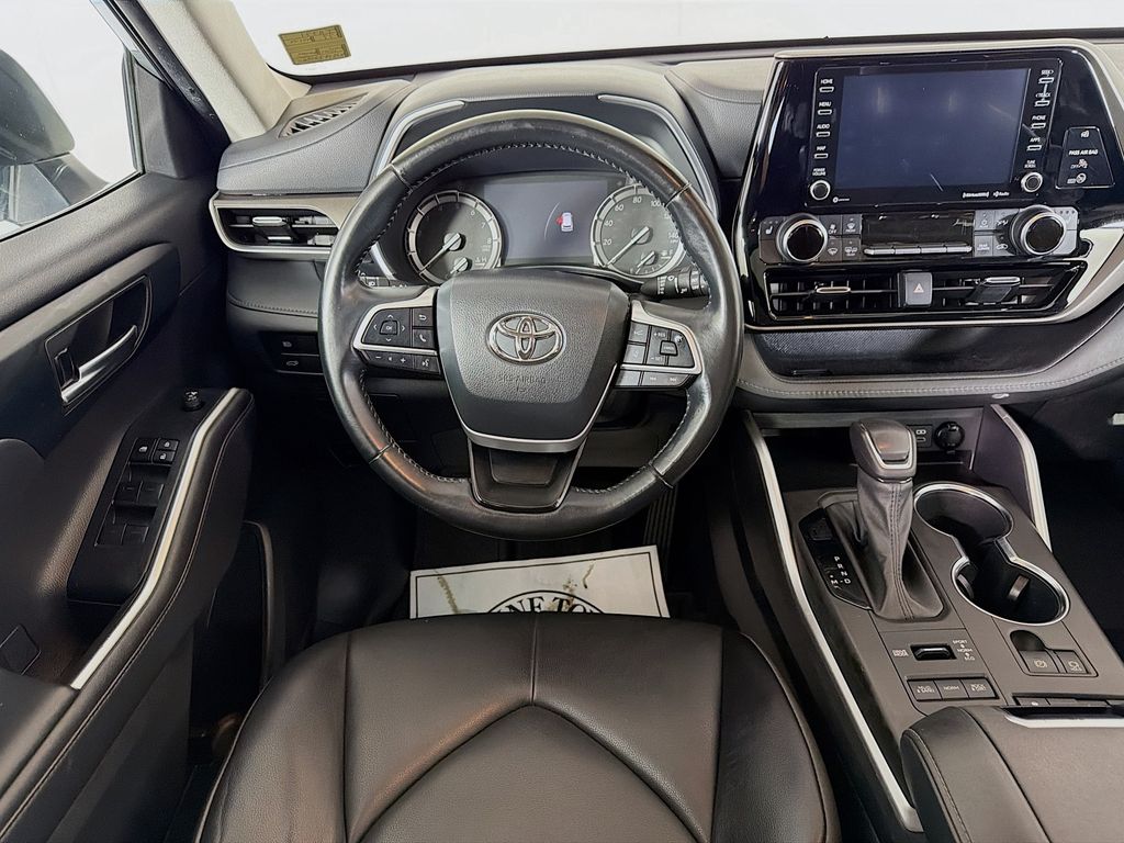 Used 2022 Toyota Highlander SUV