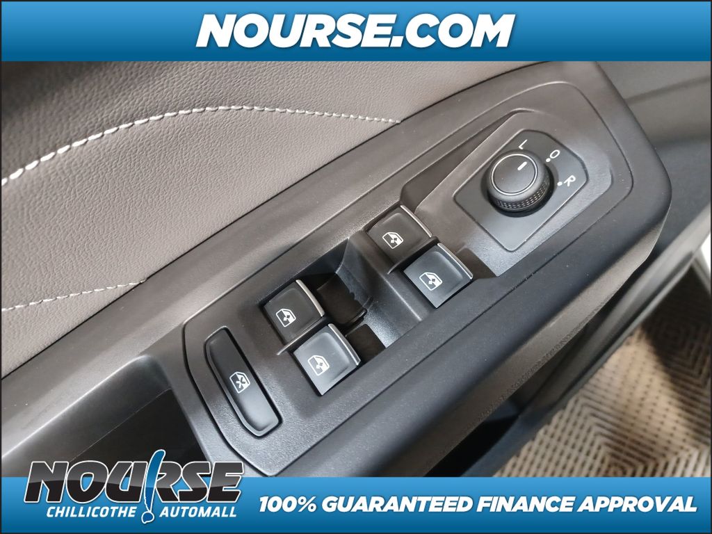 2023 Volkswagen Atlas 2.0T SE w/Technology photo