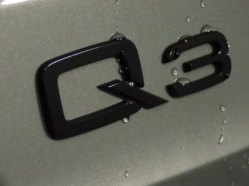 Thumbnail: 2025 Audi Q3 - 9