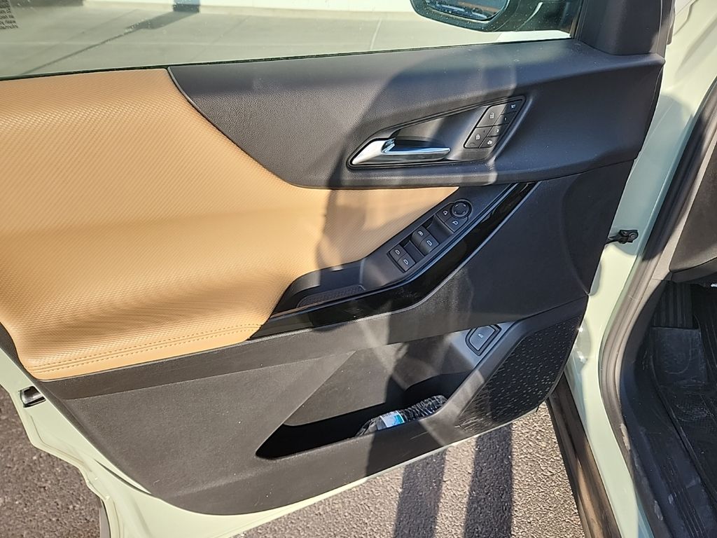 Thumbnail: 2025 Chevrolet Equinox - 23