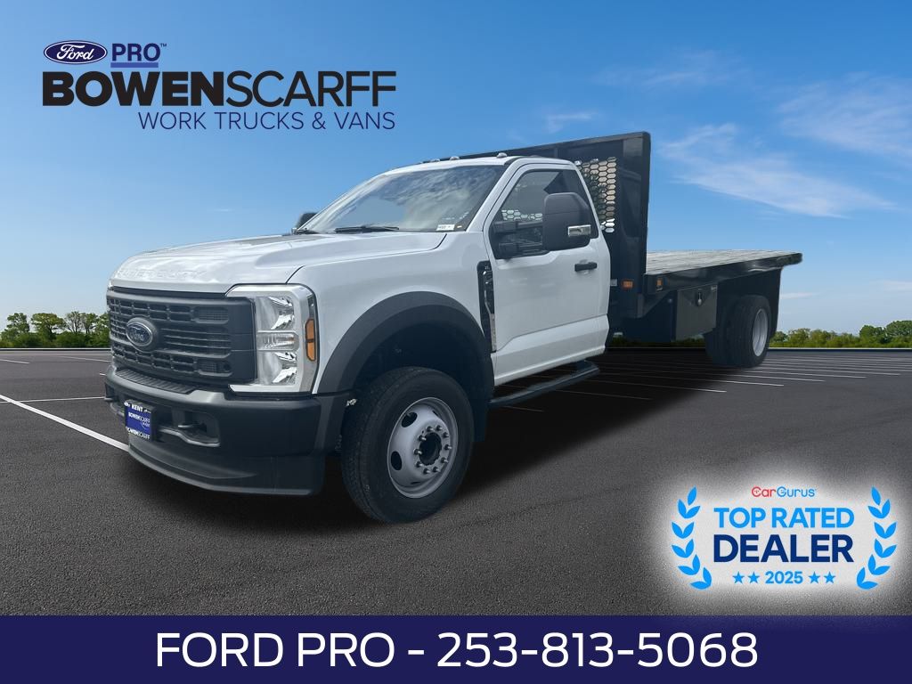New 2024 Ford Super Duty F-450 Chassis Regular Cab (DRW) 205" Wheelbase XL