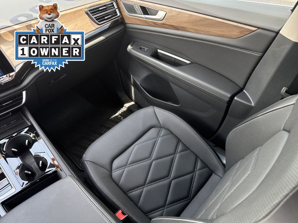 2024 Volkswagen Atlas 2.0T SE w/Technology Black at AutoSavvy Houston Southwest