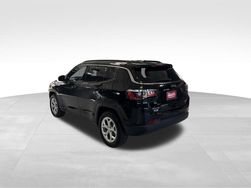Used 2024 Black Jeep Latitude image 3
