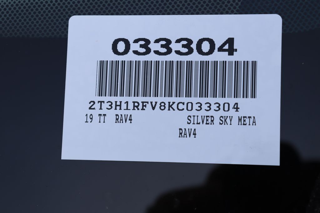 2019 Toyota RAV4 LE 6