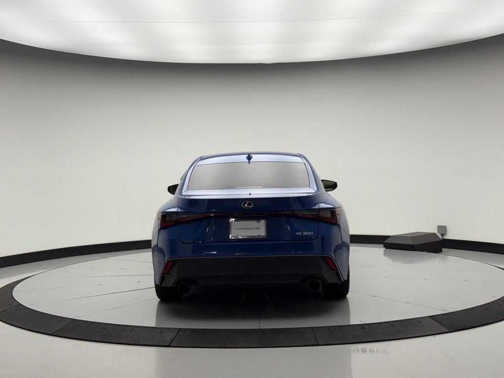 Thumbnail: 2021 Lexus IS - 10