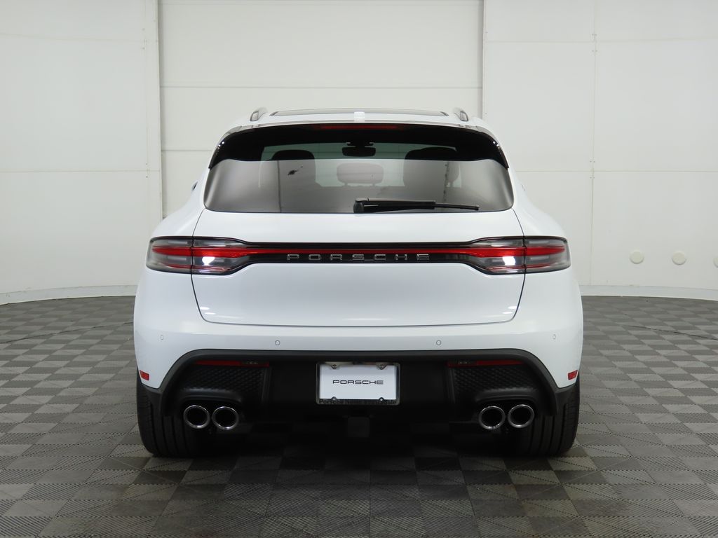 2025 Porsche Macan  6