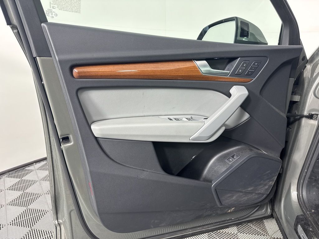 2023 Audi Q5 e Premium 6