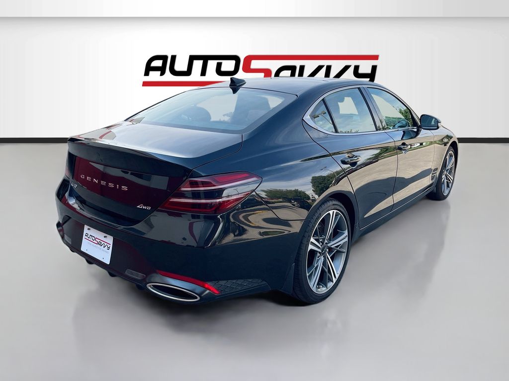 Used 2025 Black Genesis 2.5T image 7